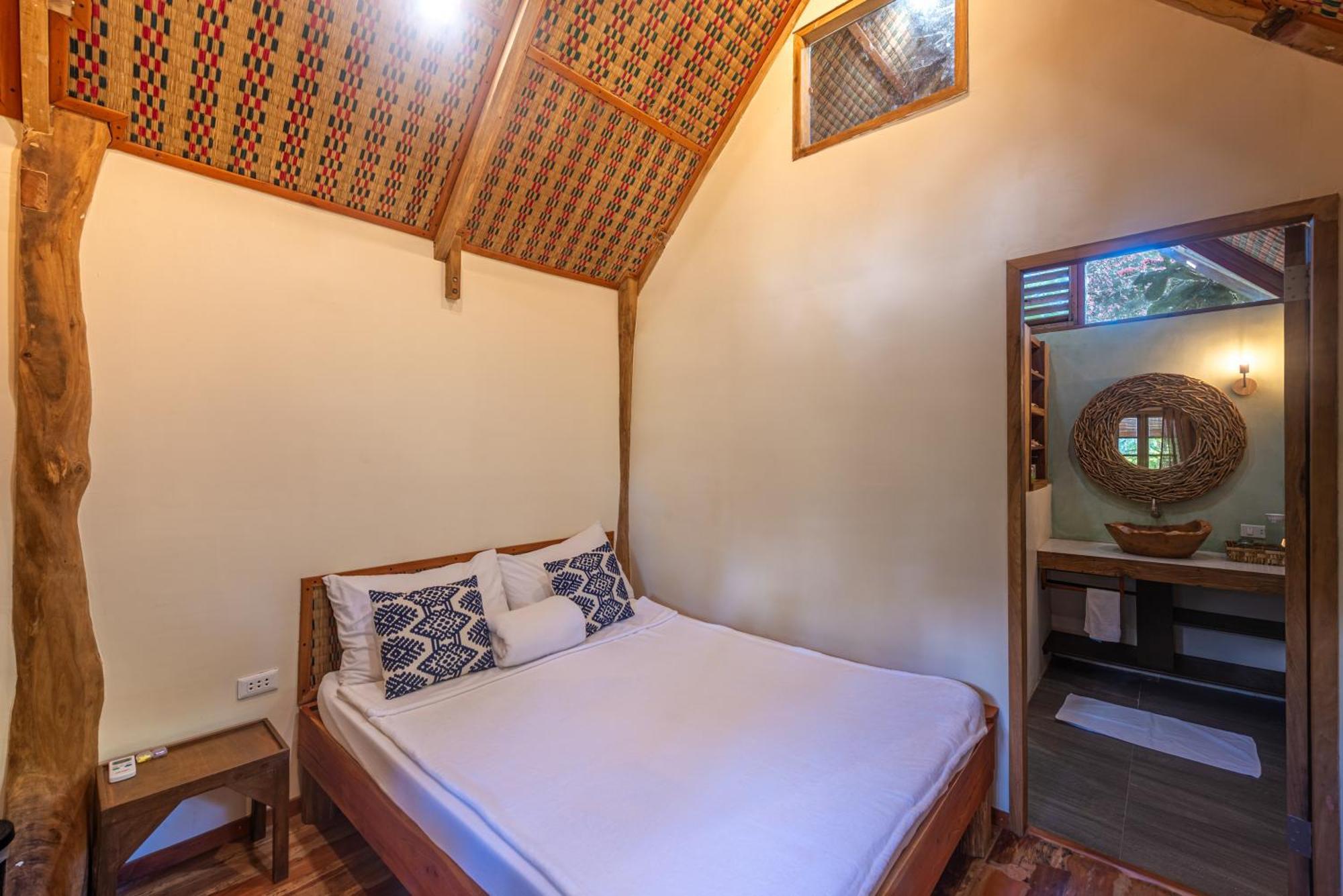 Camanolo Homestay General Luna  Luaran gambar