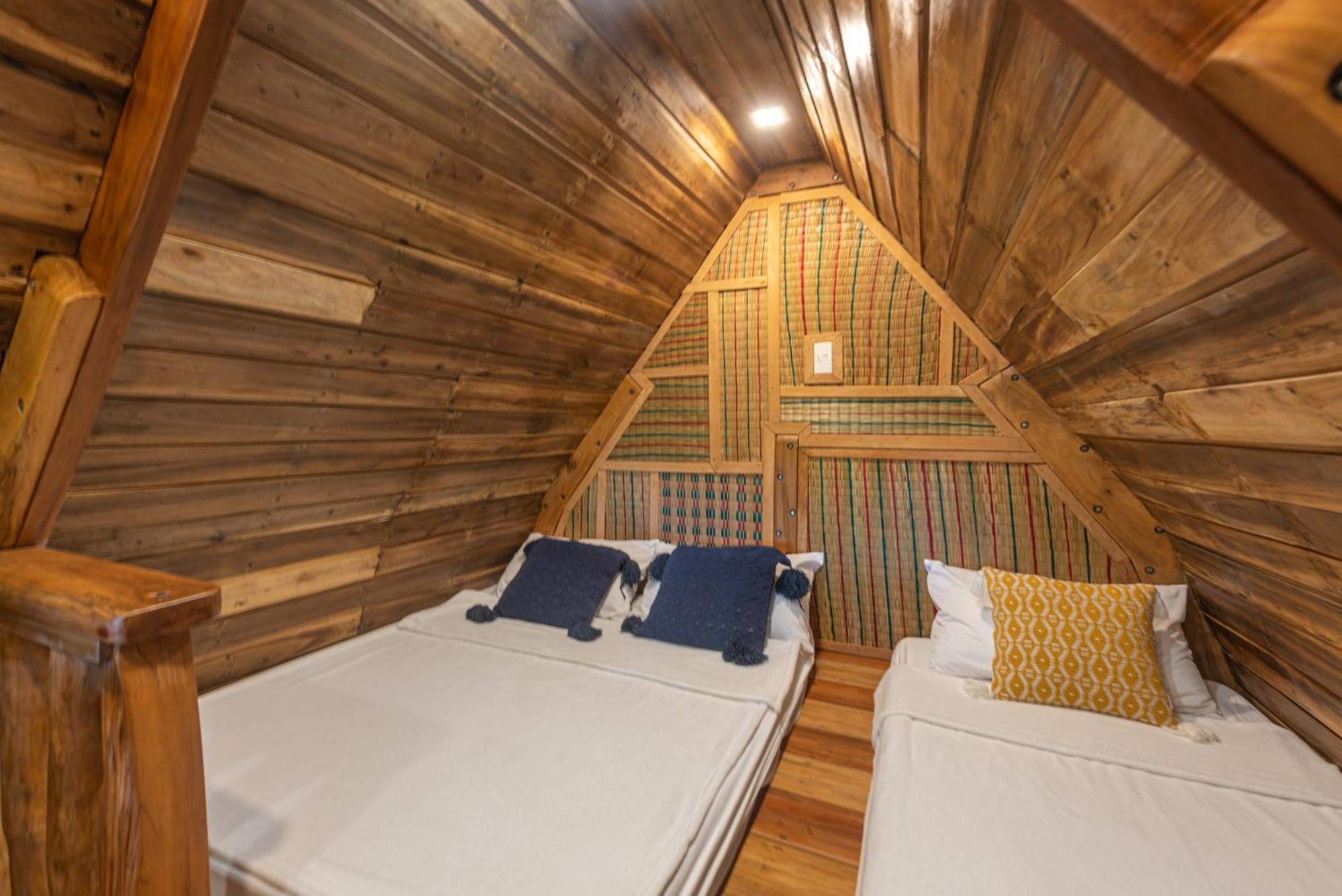 Camanolo Homestay General Luna  Luaran gambar